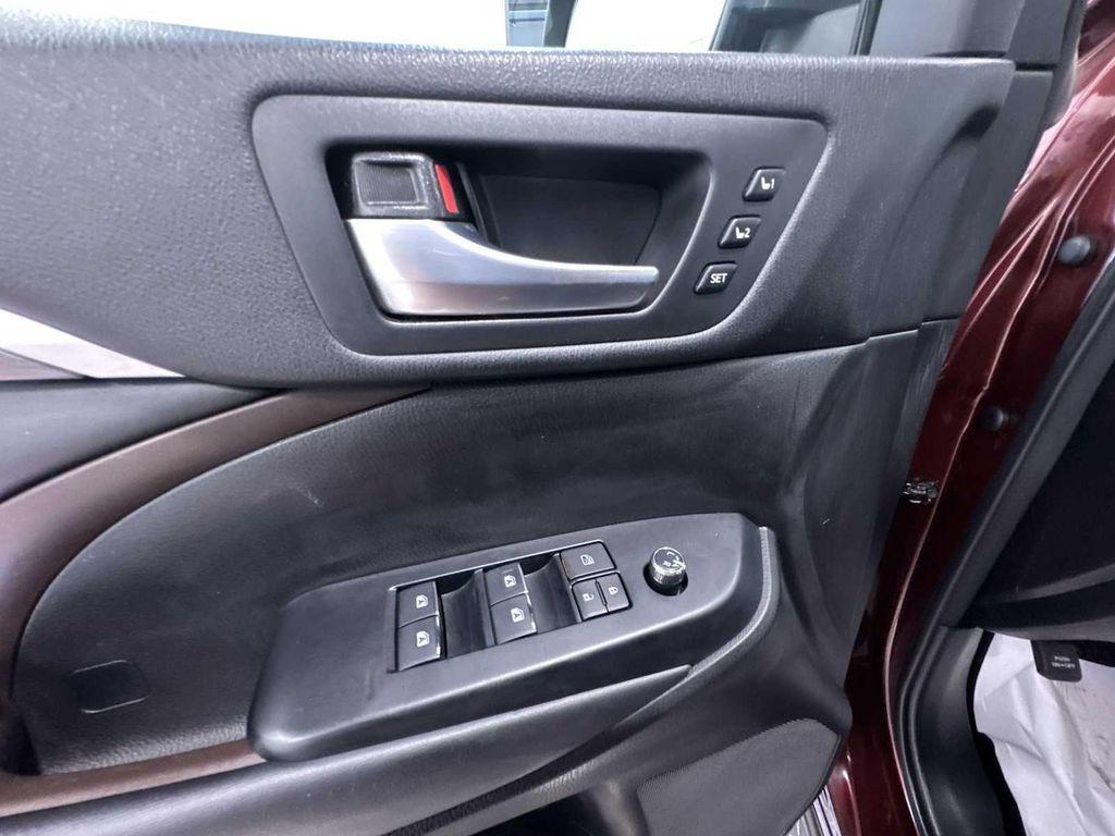 used 2018 Toyota Highlander car, priced at $24,980