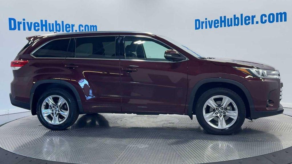 used 2018 Toyota Highlander car, priced at $24,980
