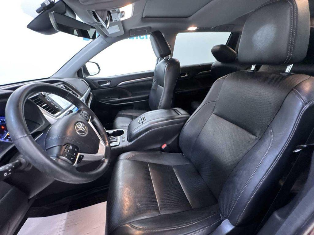 used 2018 Toyota Highlander car, priced at $24,980