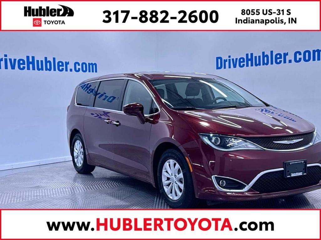used 2018 Chrysler Pacifica car, priced at $9,995