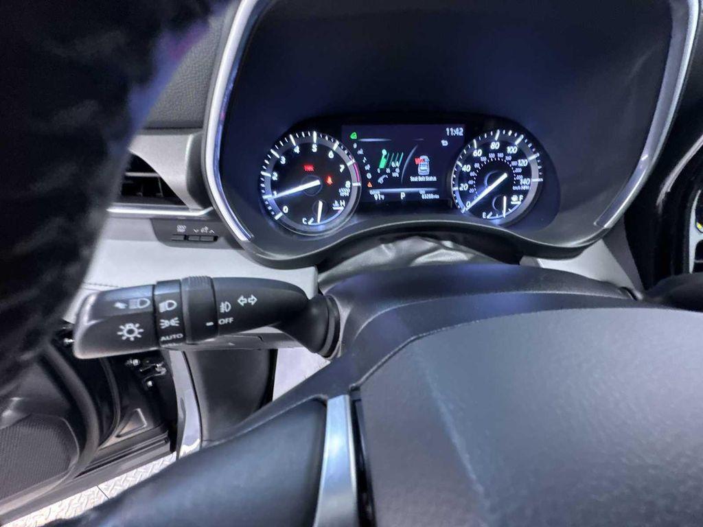 used 2020 Toyota Highlander car, priced at $35,995