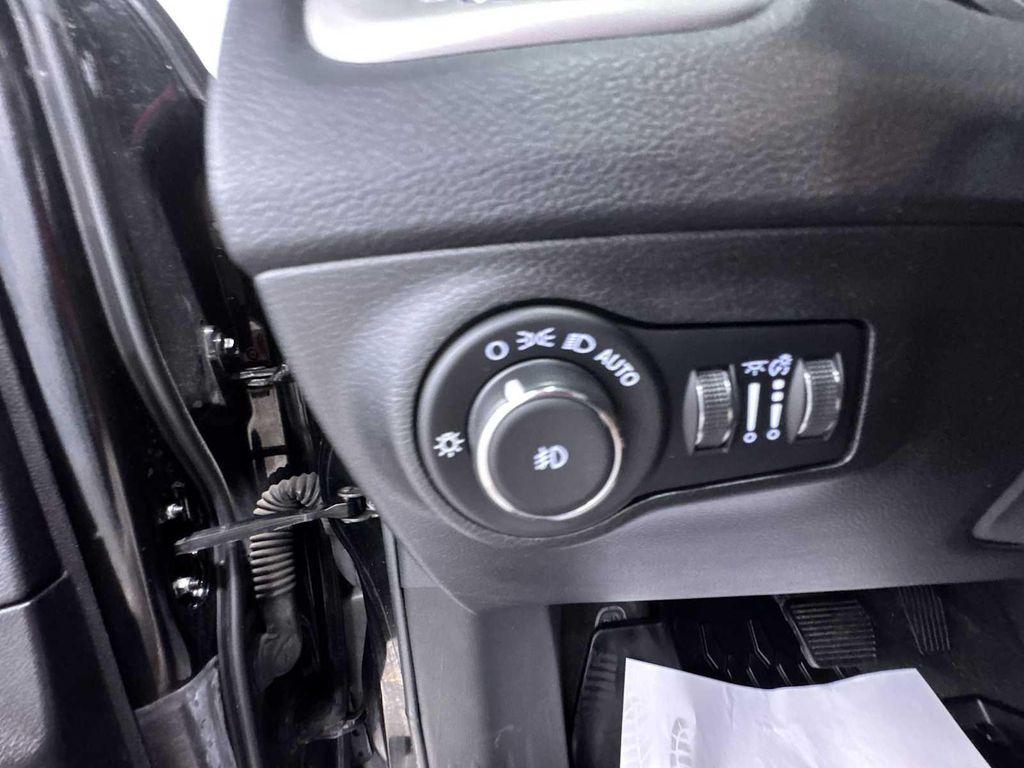 used 2020 Jeep Compass car, priced at $18,995