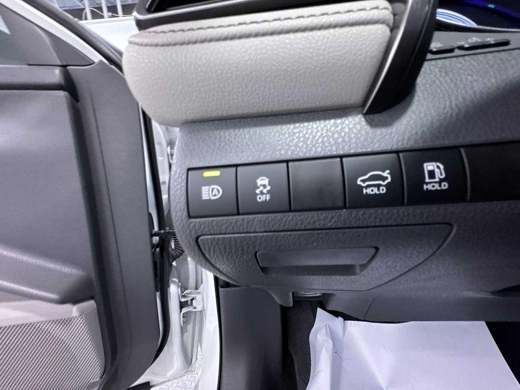 used 2022 Toyota Camry Hybrid car, priced at $29,980