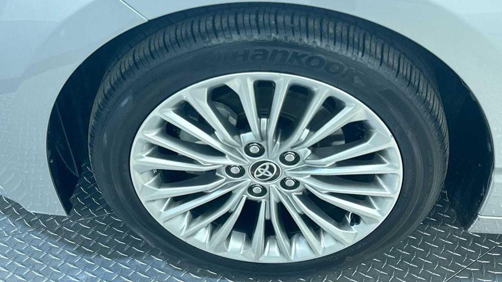 used 2020 Toyota Avalon Hybrid car, priced at $30,980