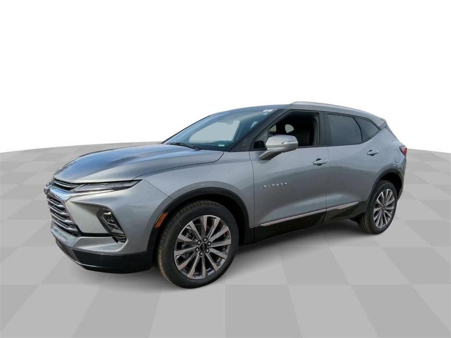 new 2025 Chevrolet Blazer car, priced at $42,026