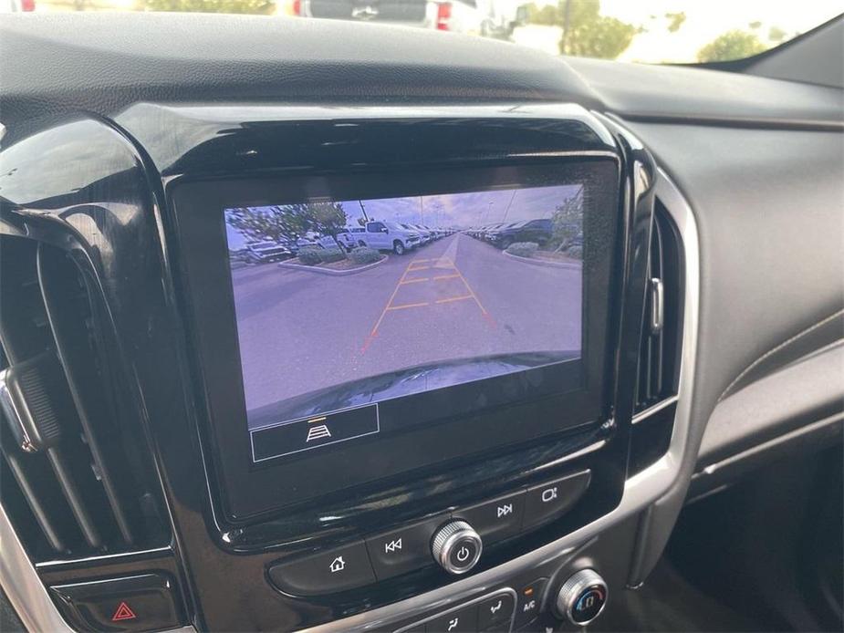 used 2022 Chevrolet Traverse car, priced at $27,283