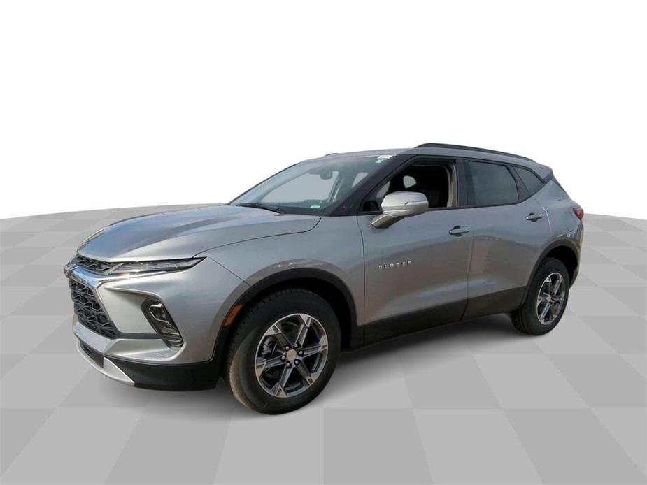 new 2025 Chevrolet Blazer car, priced at $37,678