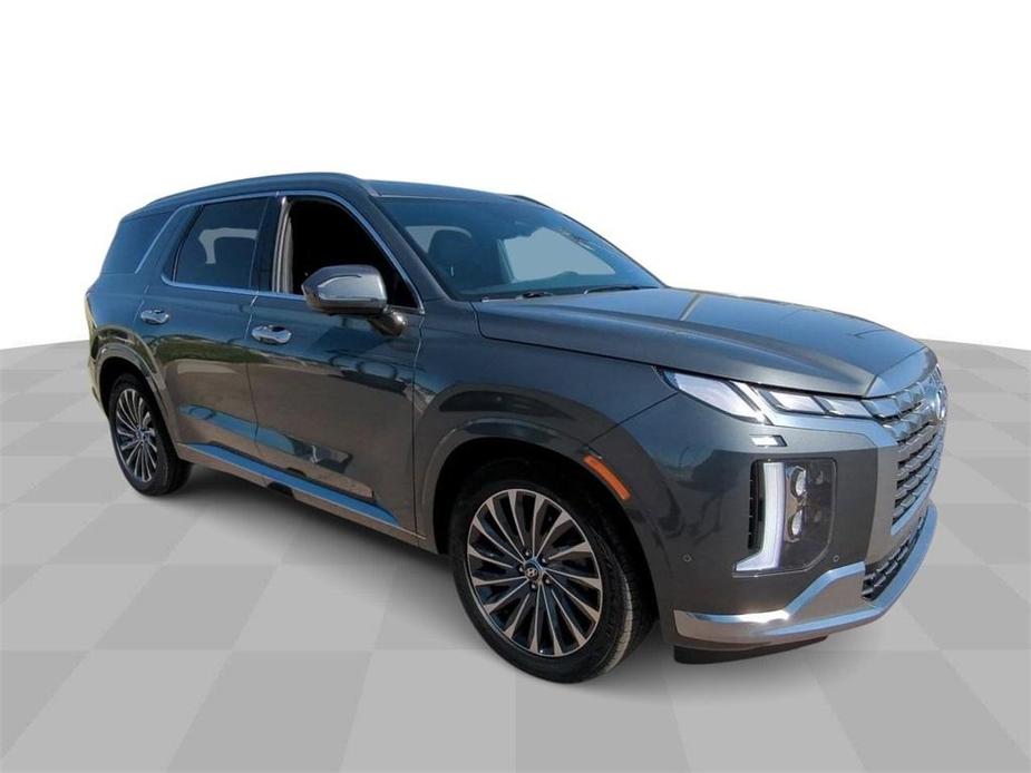 used 2024 Hyundai Palisade car, priced at $41,375