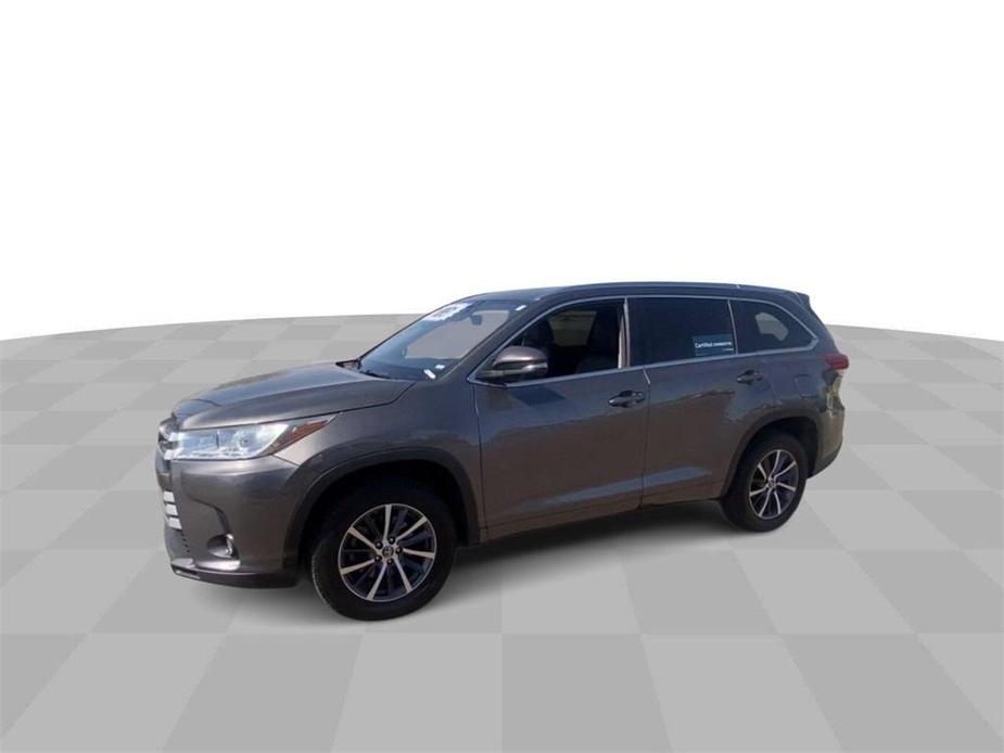 used 2017 Toyota Highlander car, priced at $19,293