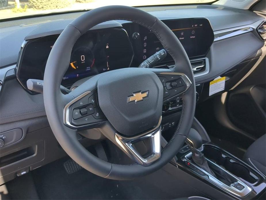 new 2025 Chevrolet TrailBlazer car, priced at $27,168