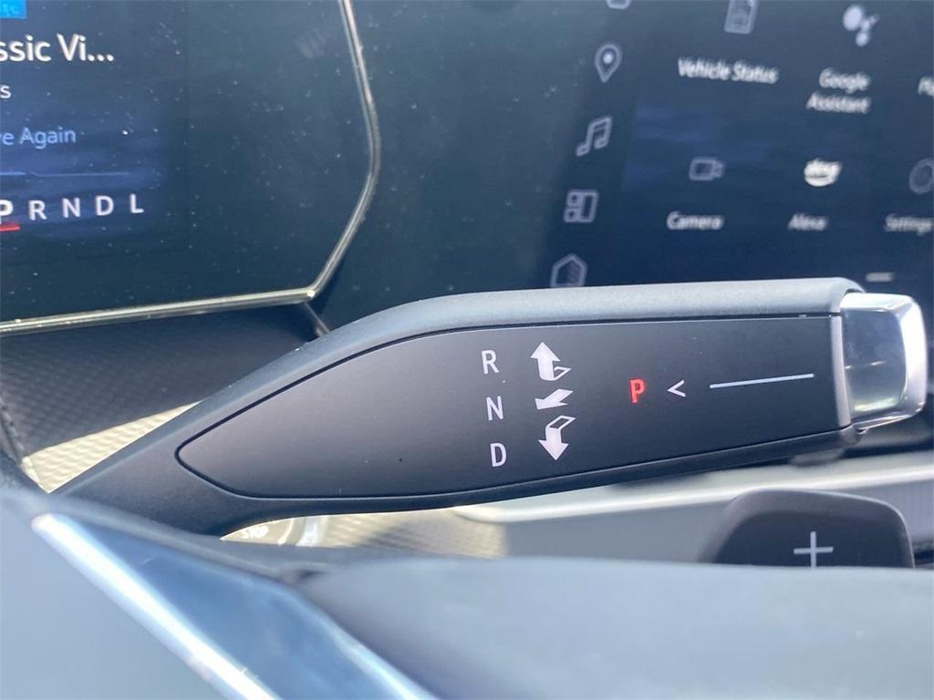 used 2025 Chevrolet Equinox car, priced at $27,481