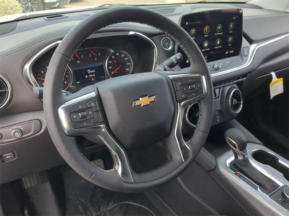 new 2025 Chevrolet Blazer car, priced at $38,334