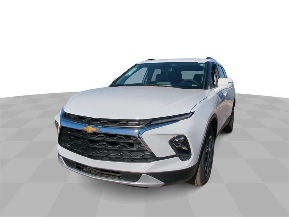 new 2025 Chevrolet Blazer car, priced at $38,565