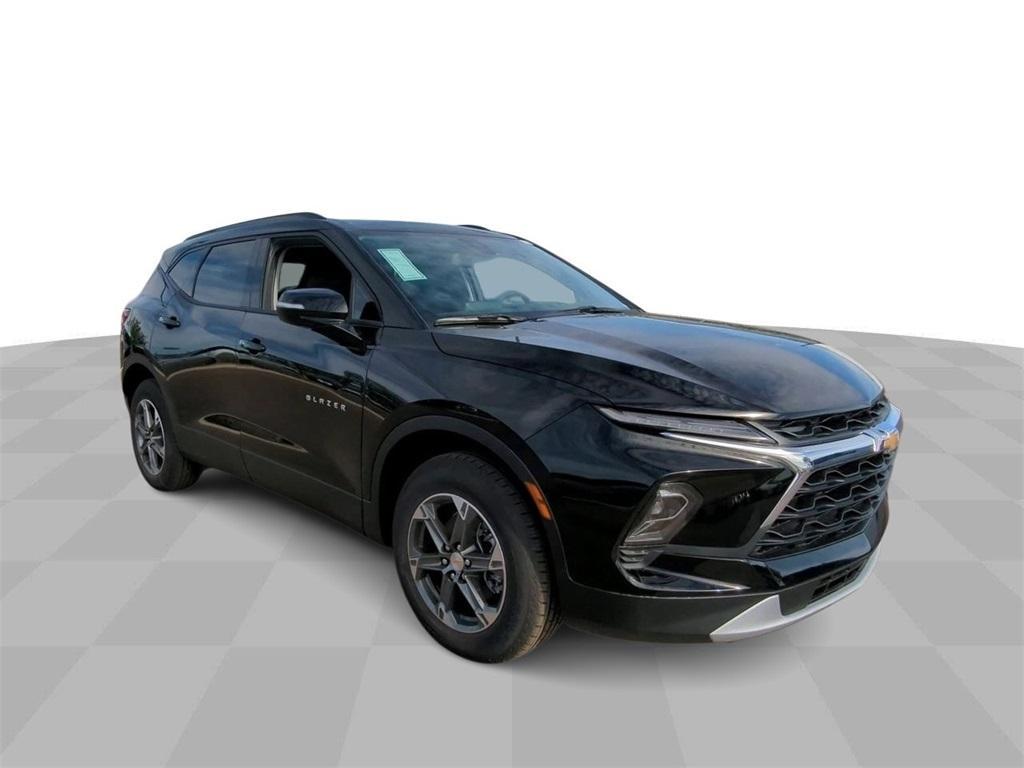 new 2025 Chevrolet Blazer car, priced at $37,565