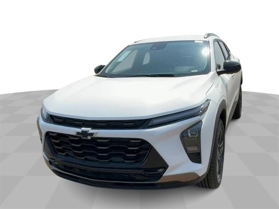 new 2025 Chevrolet Trax car, priced at $25,444