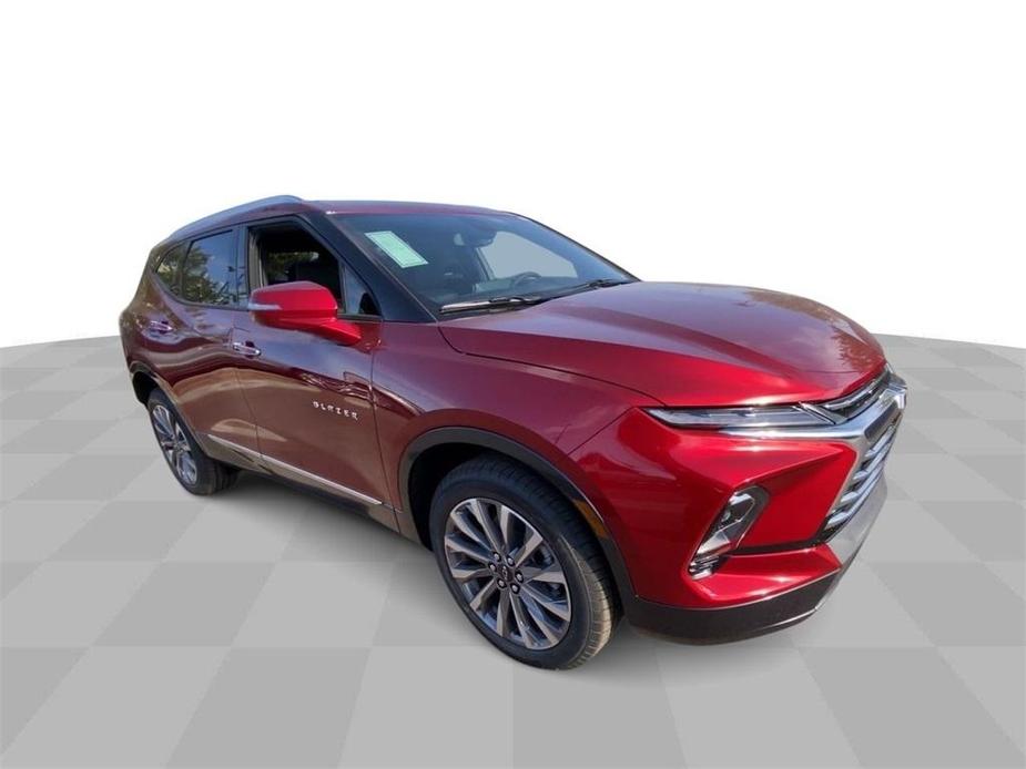 new 2025 Chevrolet Blazer car, priced at $39,284