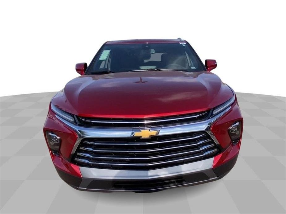 new 2025 Chevrolet Blazer car, priced at $39,284