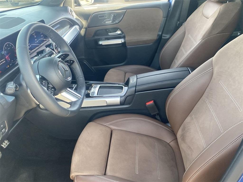 used 2024 Mercedes-Benz GLB 250 car, priced at $37,981