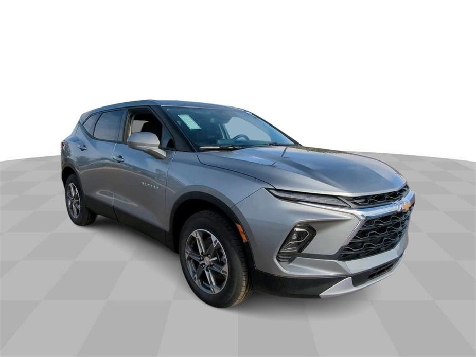 new 2025 Chevrolet Blazer car, priced at $34,583