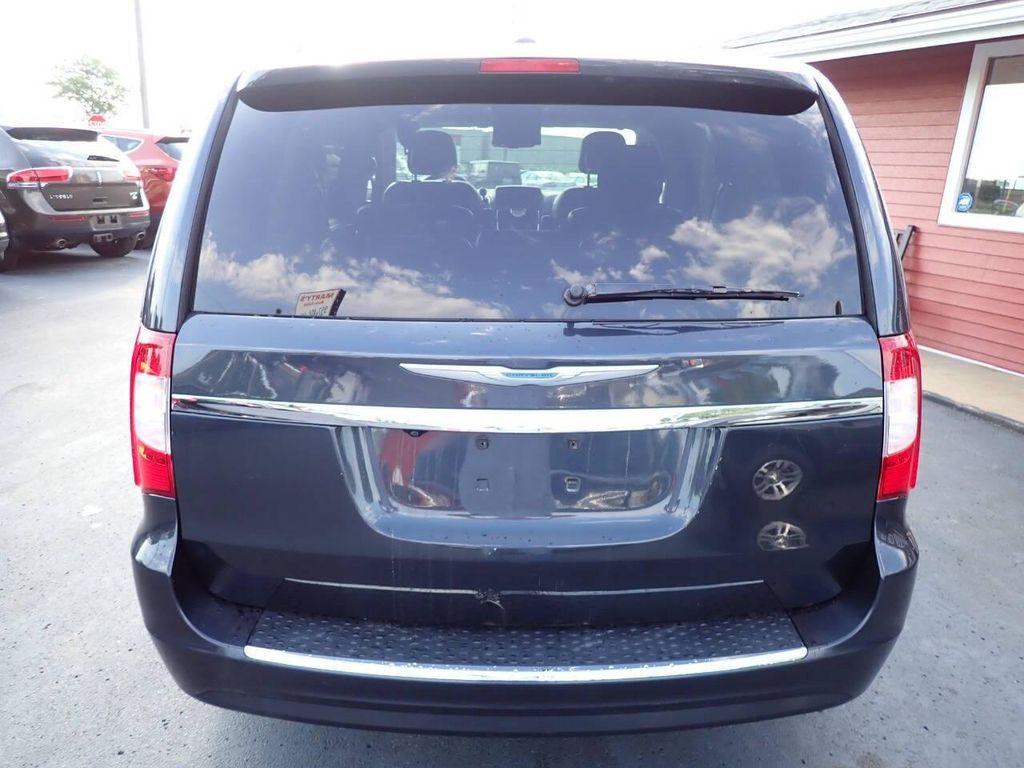 used 2014 Chrysler Town & Country car, priced at $3,987