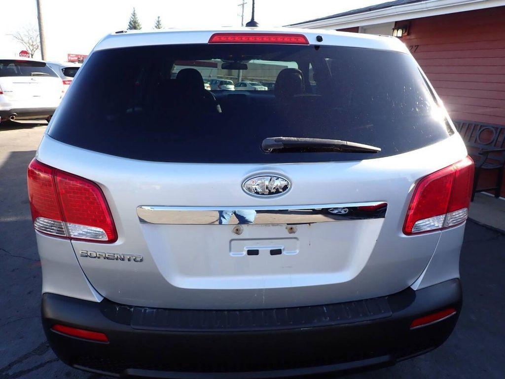 used 2013 Kia Sorento car, priced at $3,881
