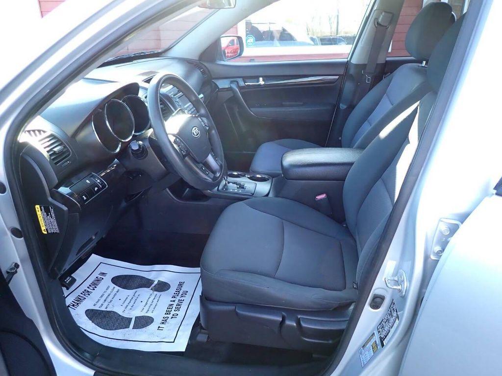 used 2013 Kia Sorento car, priced at $3,881