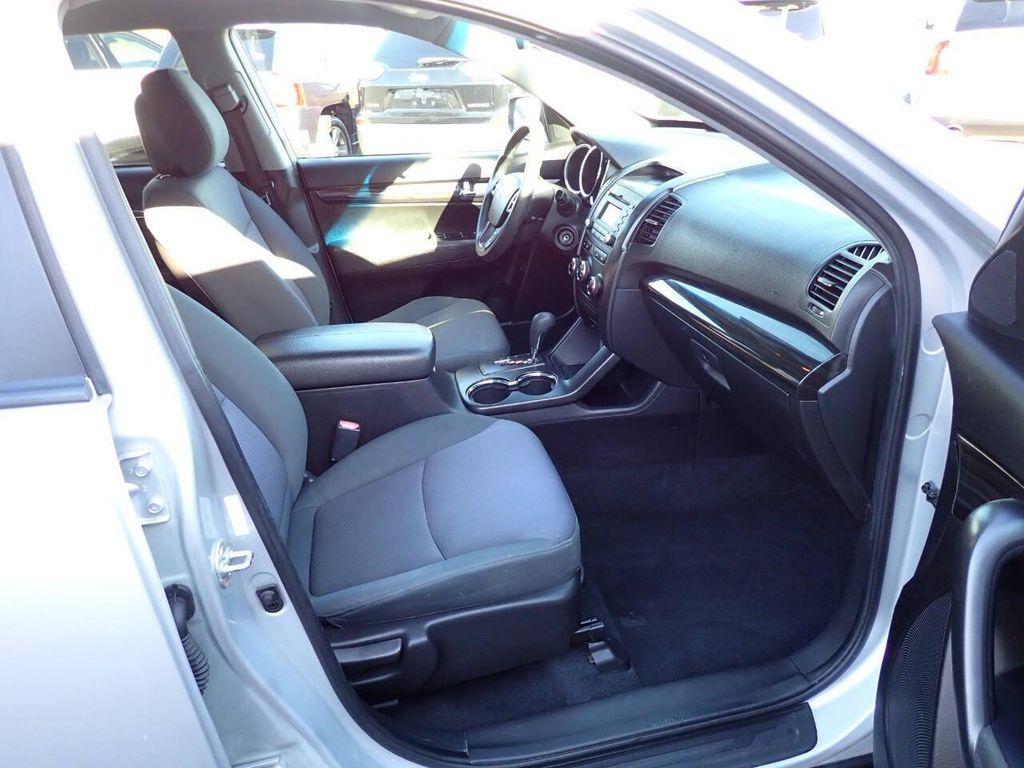 used 2013 Kia Sorento car, priced at $3,881