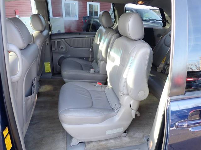 used 2006 Toyota Sienna car, priced at $3,882