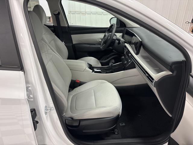 new 2025 Hyundai Tucson car, priced at $27,624