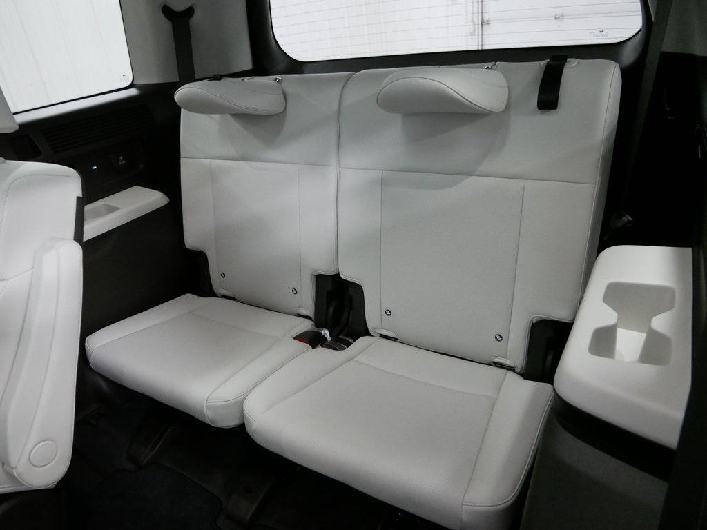 used 2024 Hyundai Santa Fe car, priced at $39,990