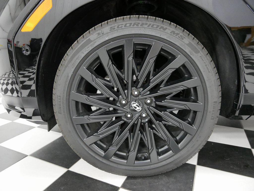 used 2024 Hyundai Santa Fe car, priced at $39,990