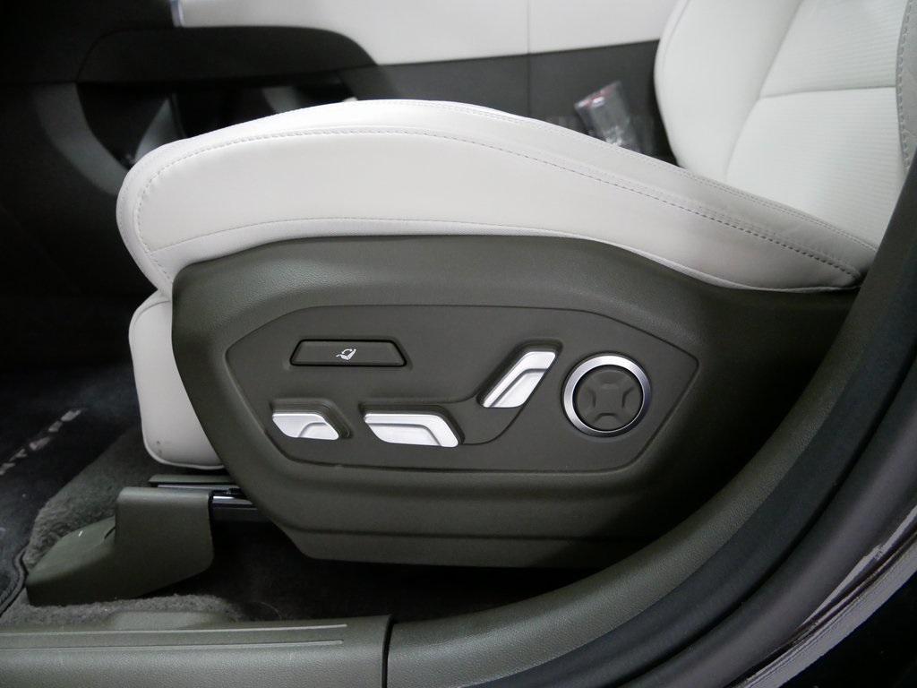 used 2024 Hyundai Santa Fe car, priced at $39,990