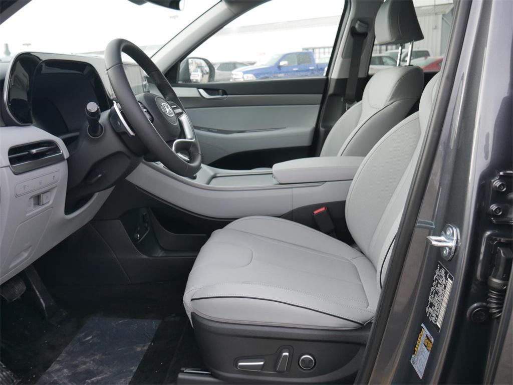 used 2025 Hyundai Palisade car, priced at $39,000