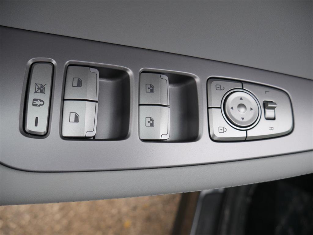 used 2025 Hyundai Palisade car, priced at $39,000