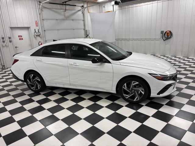 new 2025 Hyundai ELANTRA HEV car, priced at $25,435