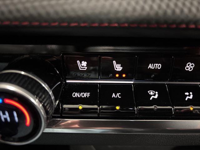 used 2025 Chevrolet Equinox car, priced at $31,990