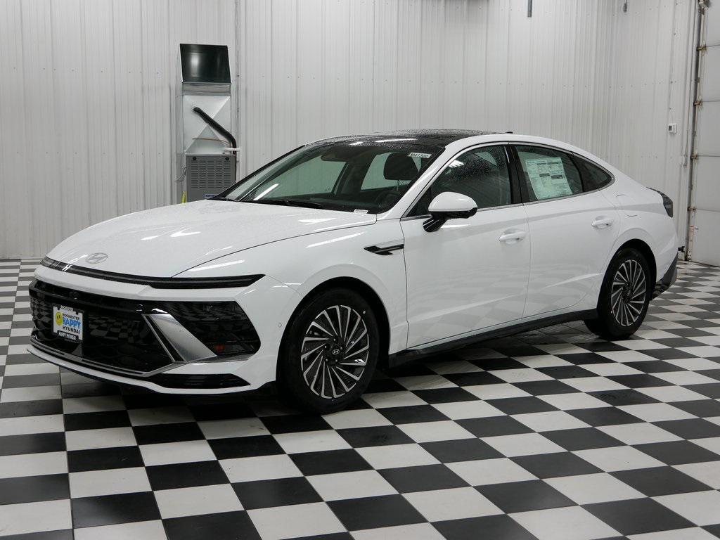new 2025 Hyundai Sonata Hybrid car, priced at $35,929