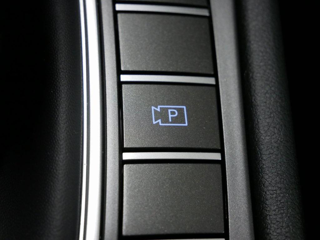 new 2025 Hyundai Kona car, priced at $27,981