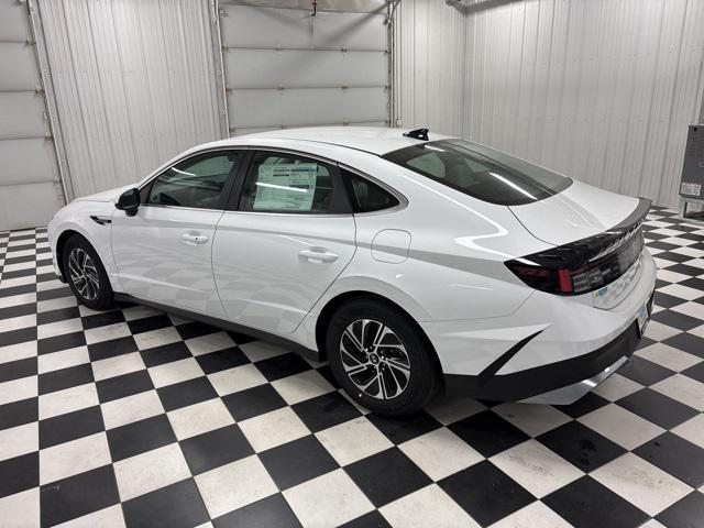 new 2026 Hyundai Sonata Hybrid car, priced at $30,166