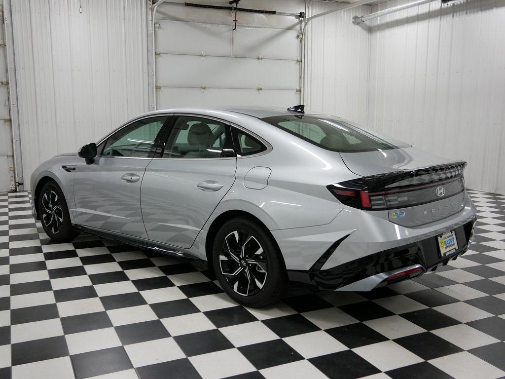 used 2024 Hyundai Sonata car, priced at $25,250