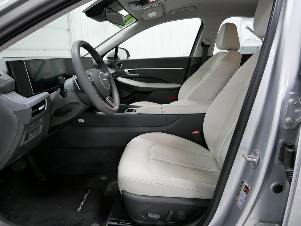 used 2024 Hyundai Sonata car, priced at $25,250