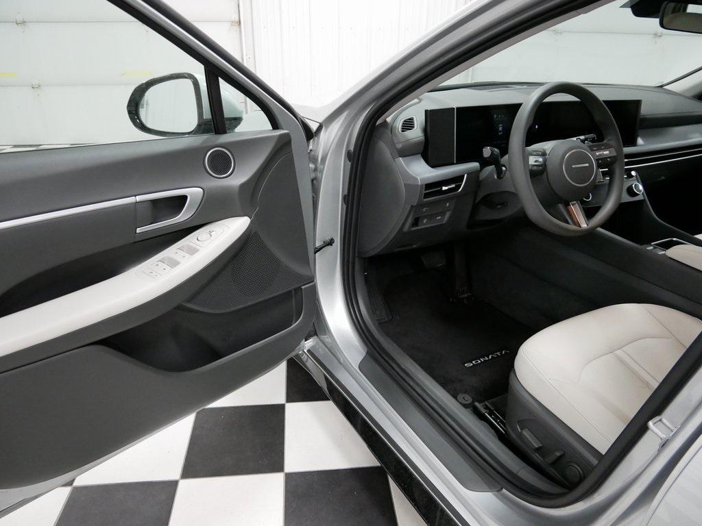 used 2024 Hyundai Sonata car, priced at $25,250