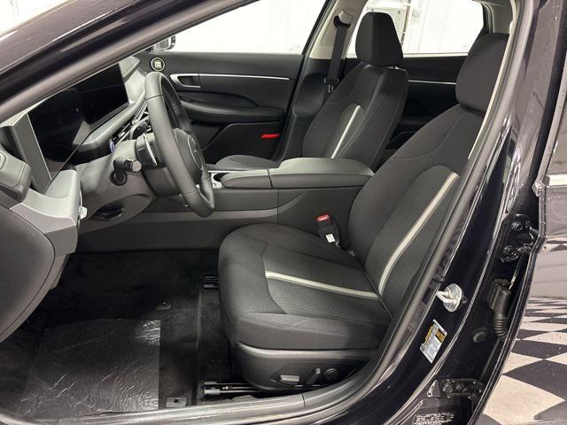 new 2025 Hyundai Sonata Hybrid car, priced at $29,066