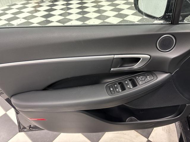 new 2025 Hyundai Sonata Hybrid car, priced at $29,066