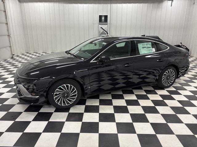 new 2025 Hyundai Sonata Hybrid car, priced at $29,066