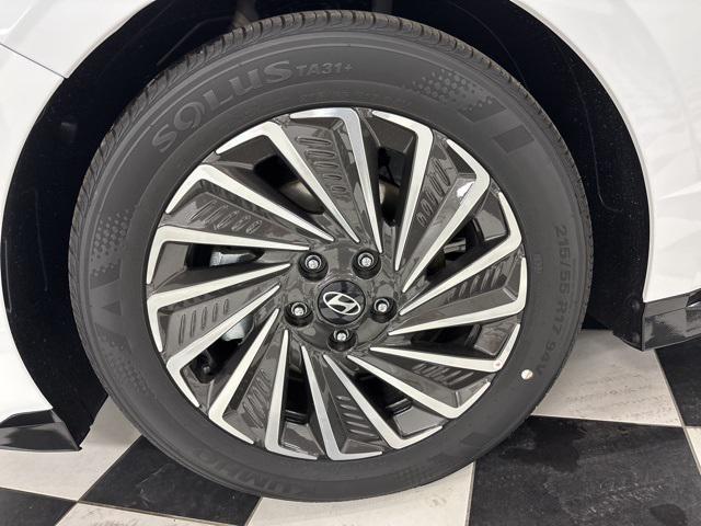 new 2025 Hyundai Sonata Hybrid car, priced at $29,831