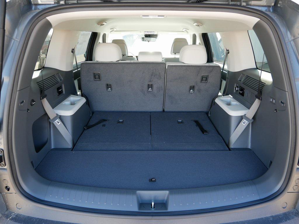 new 2025 Hyundai Santa Fe car, priced at $34,708