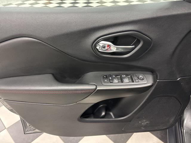 used 2022 Jeep Cherokee car, priced at $25,450