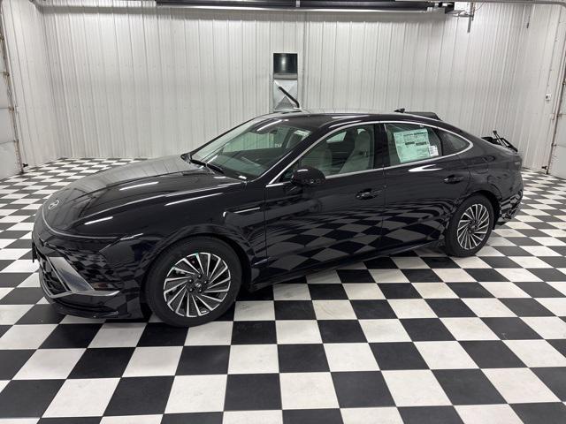 new 2025 Hyundai Sonata Hybrid car, priced at $29,066