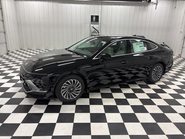 new 2026 Hyundai Sonata Hybrid car, priced at $32,833
